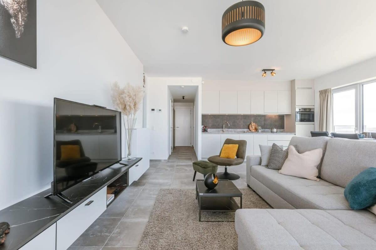 Huswell - Bright Apartment With Seaview Bredene Exterior photo