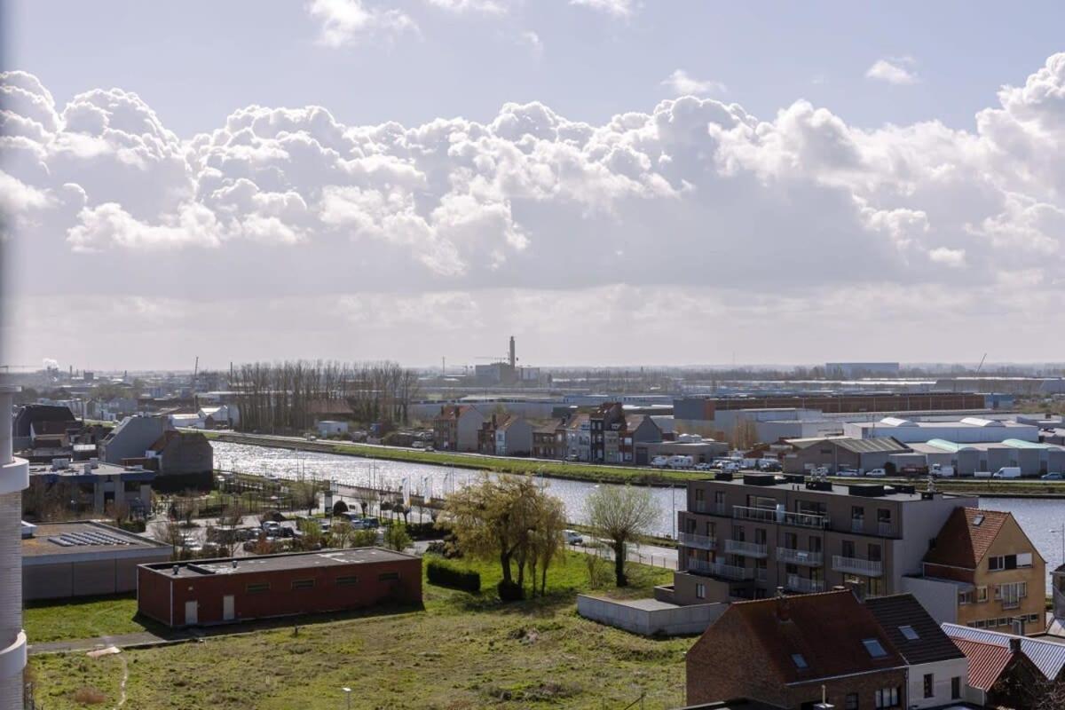 Huswell - Bright Apartment With Seaview Bredene Exterior photo