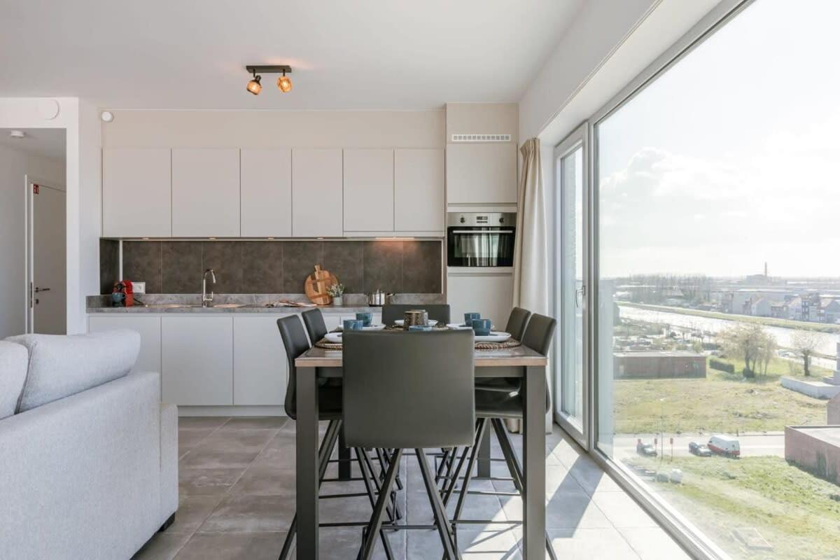 Huswell - Bright Apartment With Seaview Bredene Exterior photo