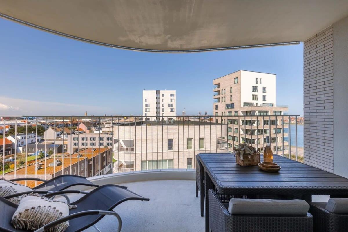 Huswell - Bright Apartment With Seaview Bredene Exterior photo